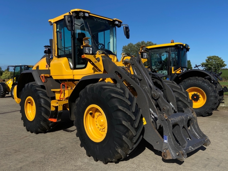 Volvo L70H loading shovel
