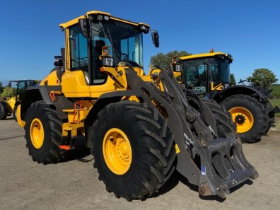 Volvo L70H loading shovel