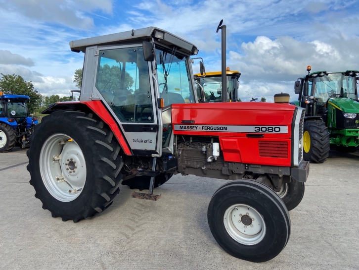 New Holland 570 baler