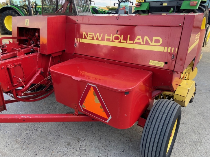New Holland 570 baler