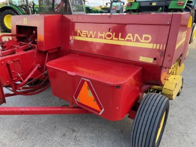 New Holland 570 baler