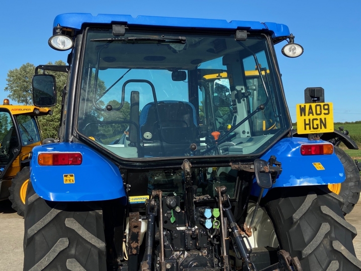 New Holland T5050