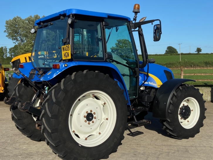New Holland T5050