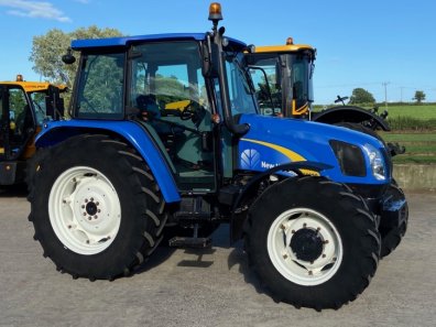 New Holland T5050