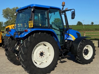 New Holland T5050