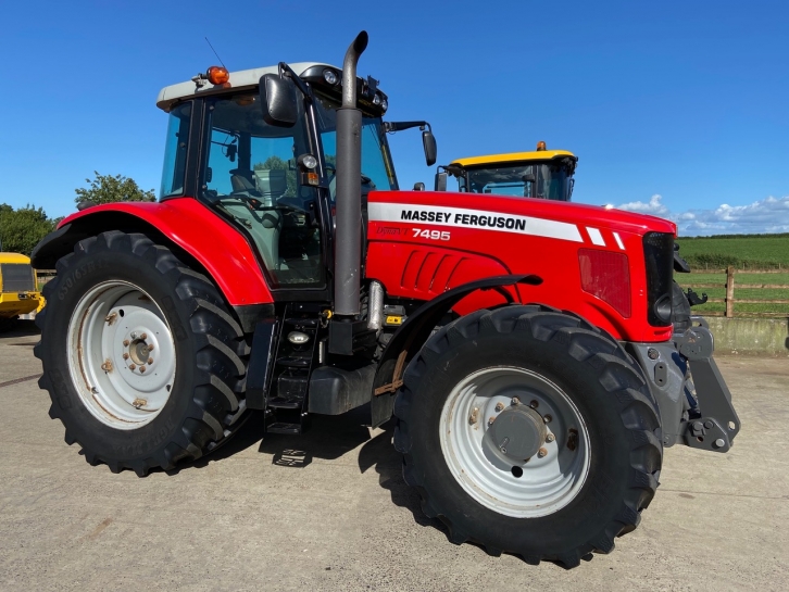 Massey Ferguson 7495