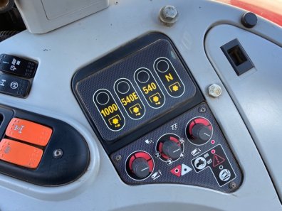 Massey Ferguson 7495