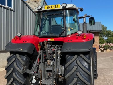 Massey Ferguson 7495