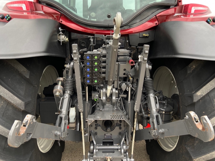 Valtra N174 Versu