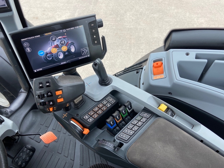 Valtra N174 Versu