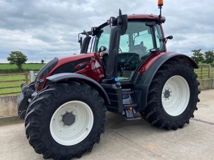 Valtra N174 Versu
