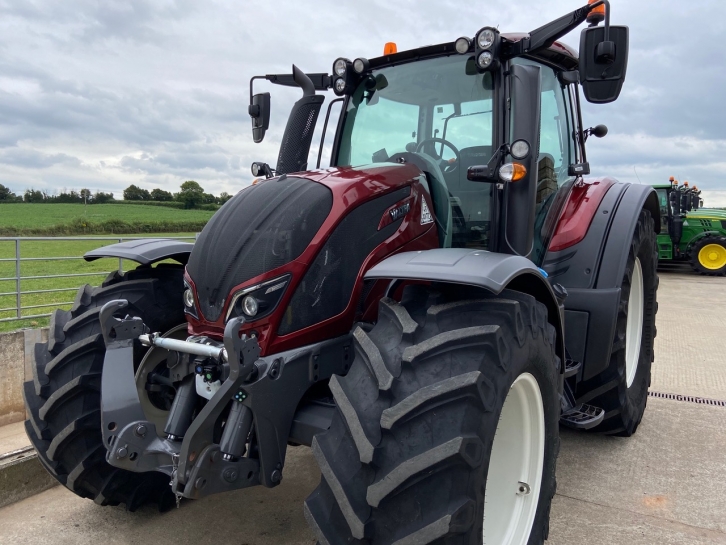 Valtra N174 Versu