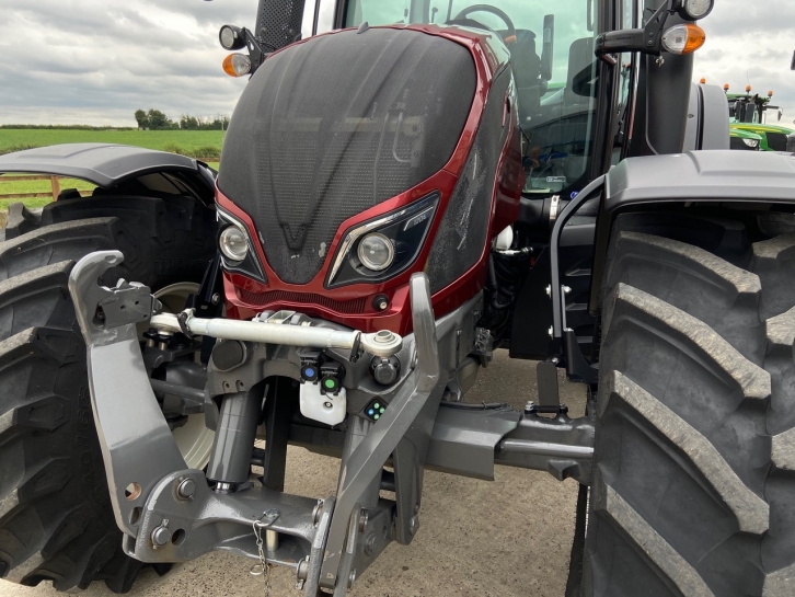 Valtra N174 Versu