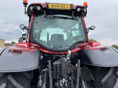 Valtra N174 Versu