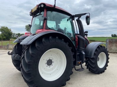 Valtra N174 Versu