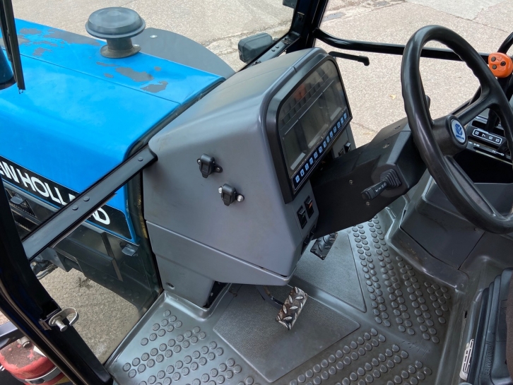 New Holland 7740 SLE