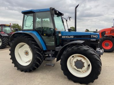 New Holland 7740 SLE
