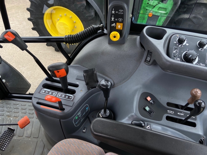 New Holland TS110 SLE
