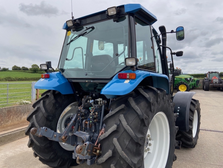 New Holland TS110 SLE