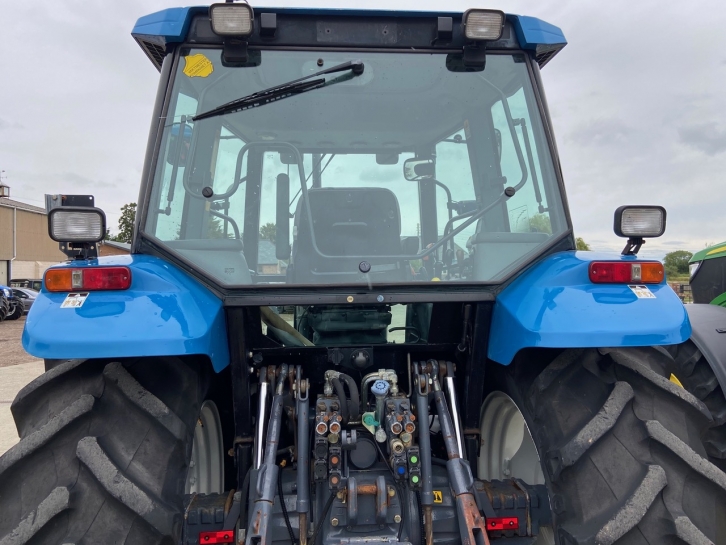 New Holland TS110 SLE