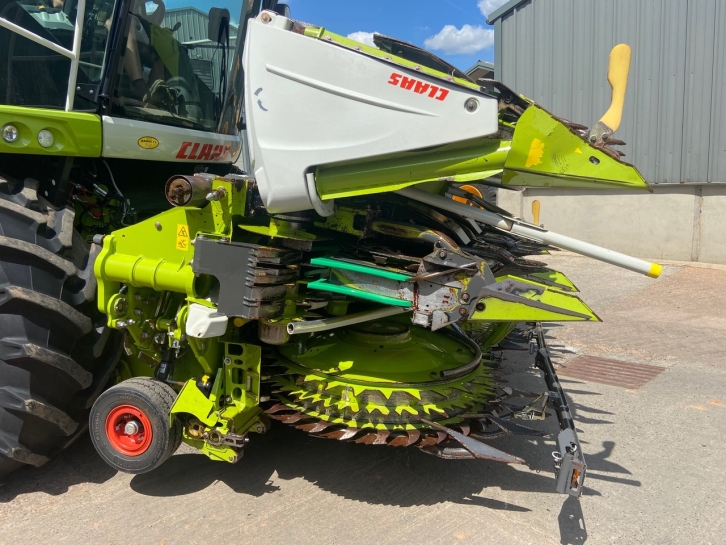 Claas 900 Orbis 12 row maize header