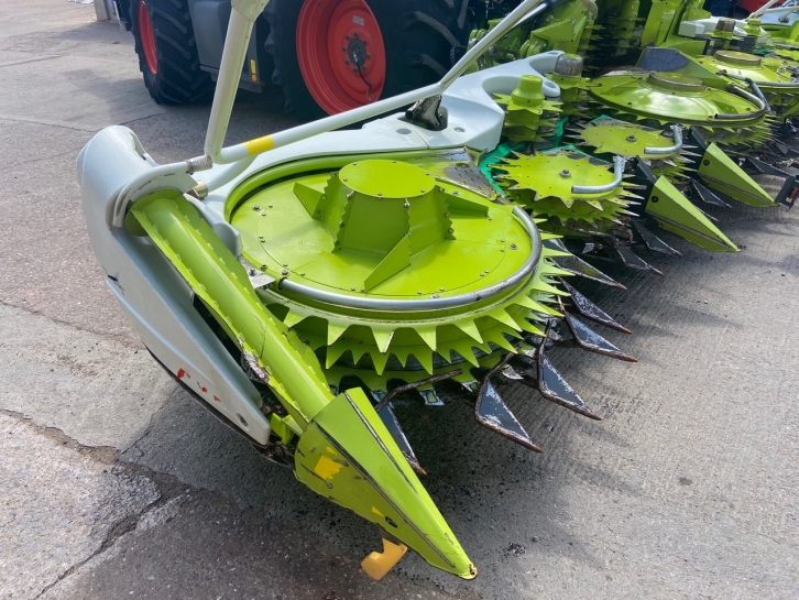 Claas 900 Orbis 12 row maize header