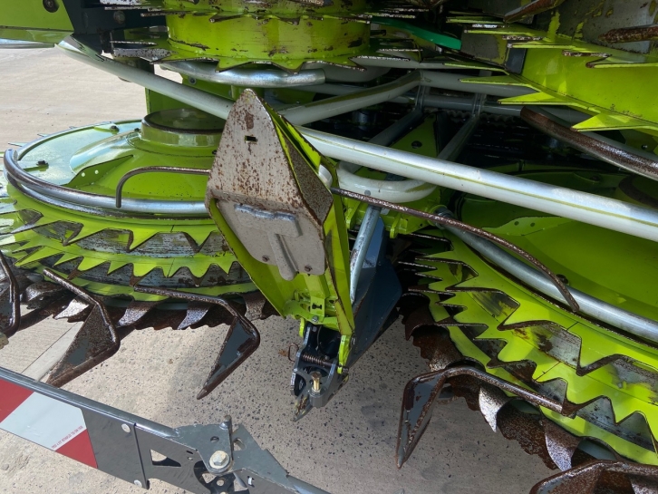 Claas 900 Orbis 12 row maize header