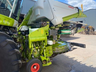Claas 900 Orbis 12 row maize header