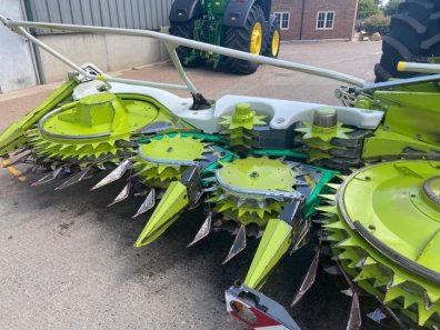 Claas 900 Orbis 12 row maize header