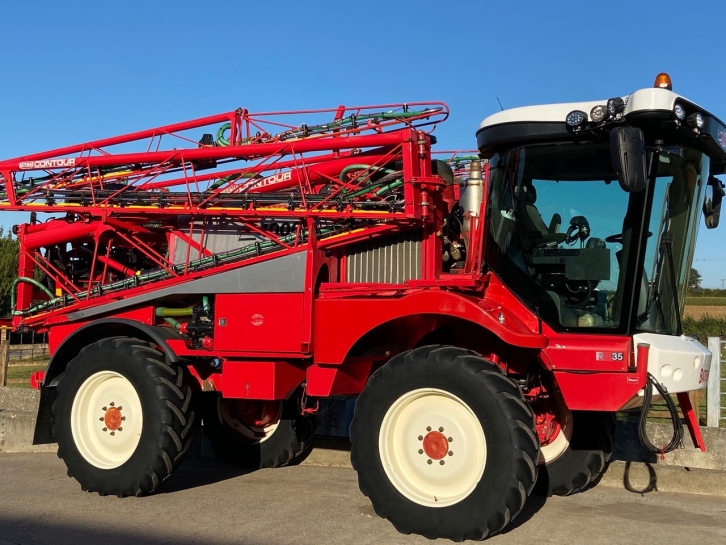 Bateman RB35 sprayer