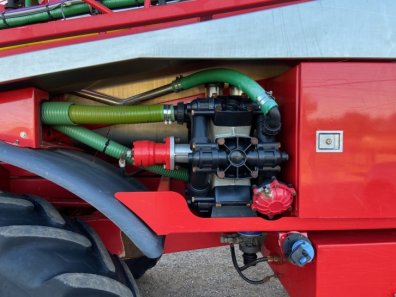 Bateman RB35 sprayer