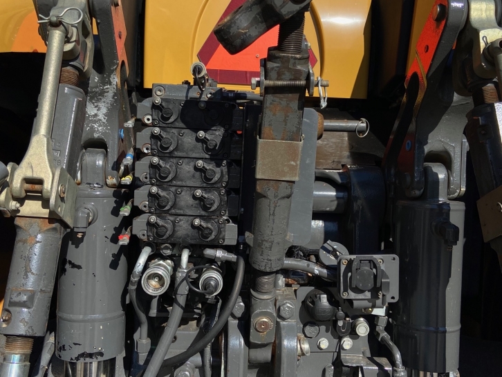 CAT Challenger MT 765E