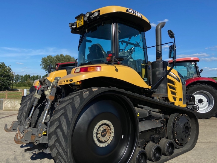 CAT Challenger MT 765E