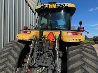 CAT Challenger MT 765E