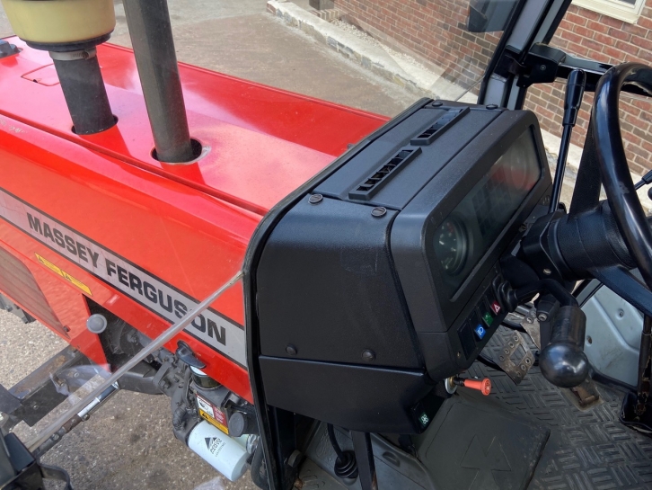 Massey Ferguson 390T