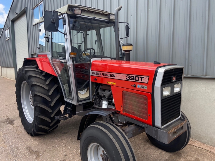 Massey Ferguson 390T