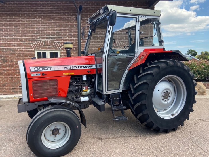 Massey Ferguson 390T