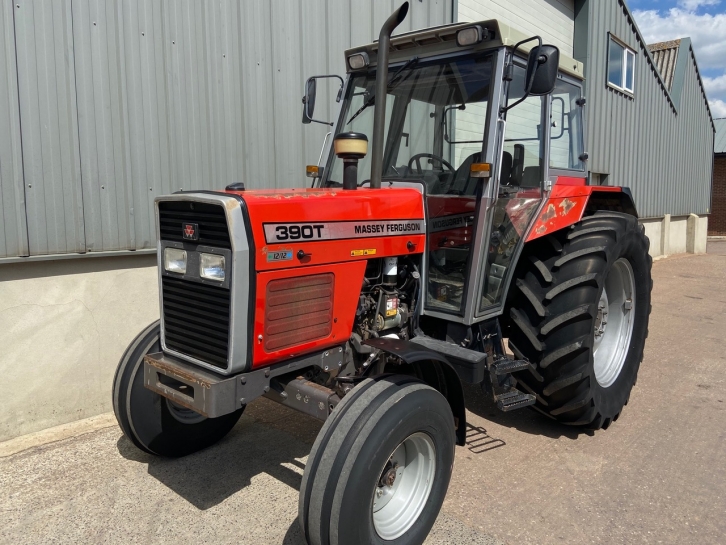 Massey Ferguson 390T