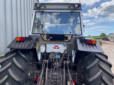 Massey Ferguson 390T