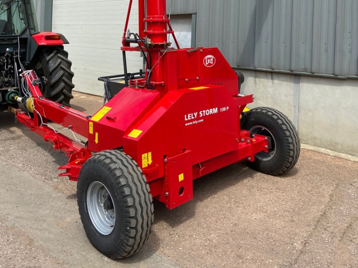 Lely Storm 130 P trailed forager