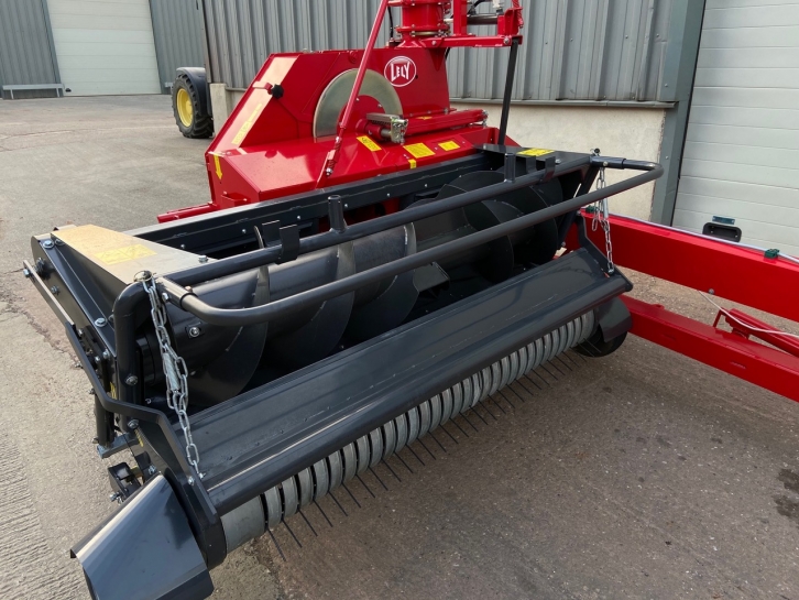 Lely Storm 130 P trailed forager