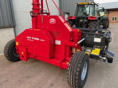 Lely Storm 130 P trailed forager