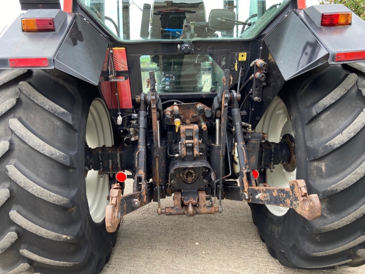 Valtra 8550