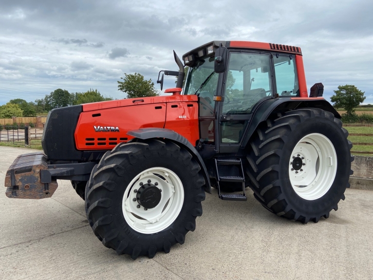 Valtra 8550