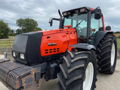 Valtra 8550