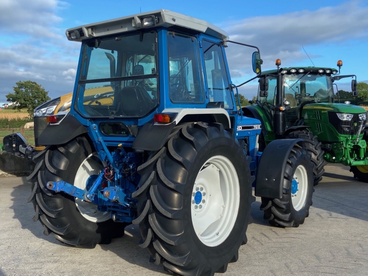 Ford 7610 II