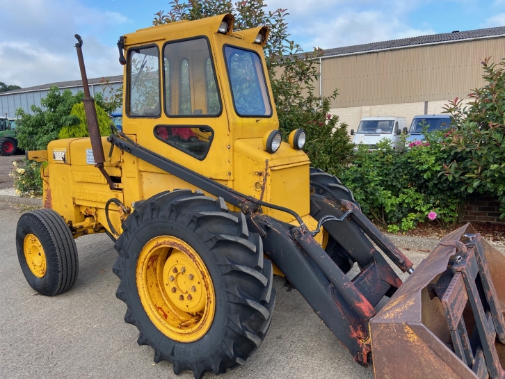 Massey Ferguson 356 loader
