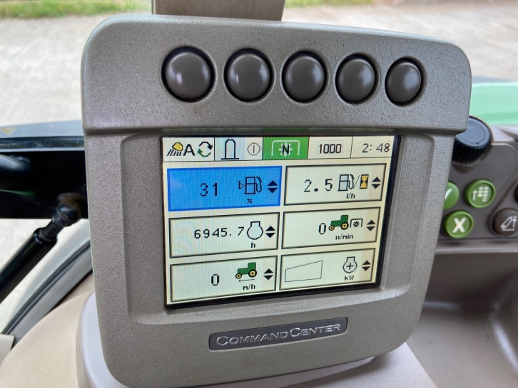 John Deere 7530
