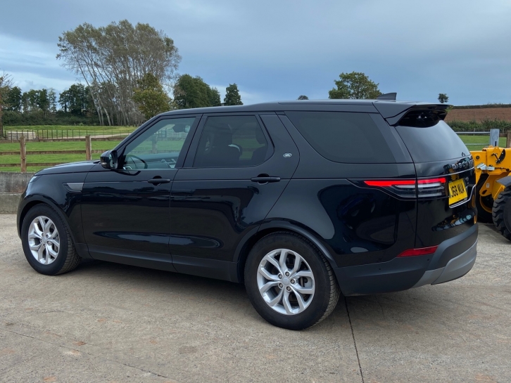 Land Rover Discovery Commercial TD6