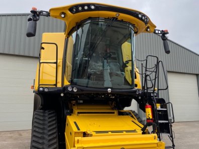 New Holland CR8.80 Revelation